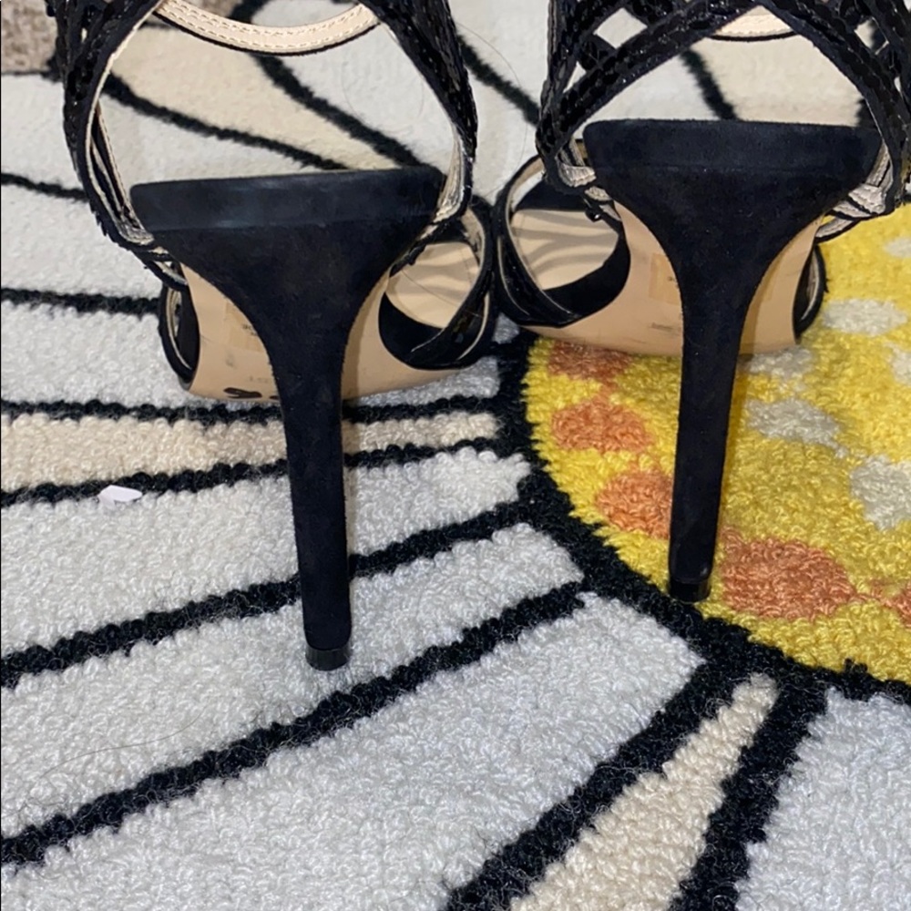 Heels - Picture 6 of 6